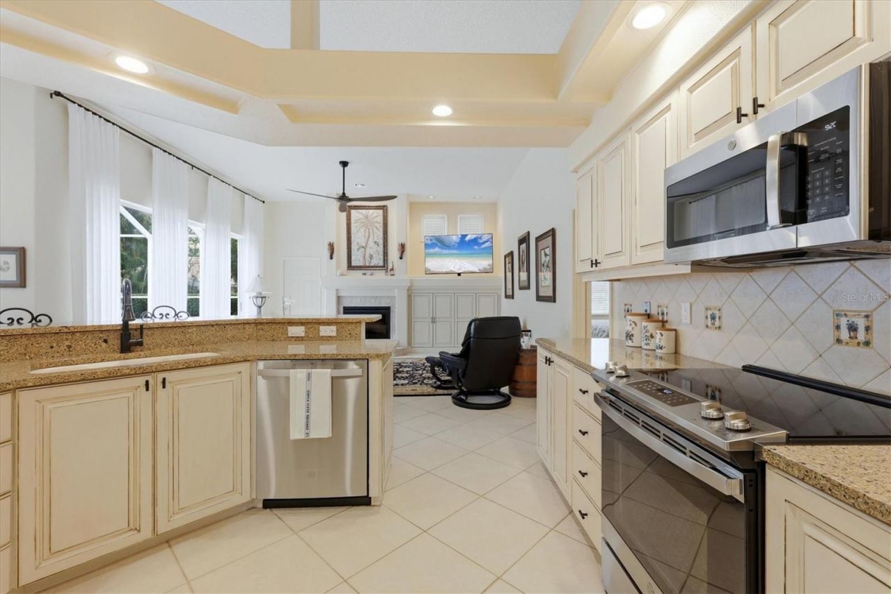 597 Aston Woods Court, Venice, FL 34293 Photo
