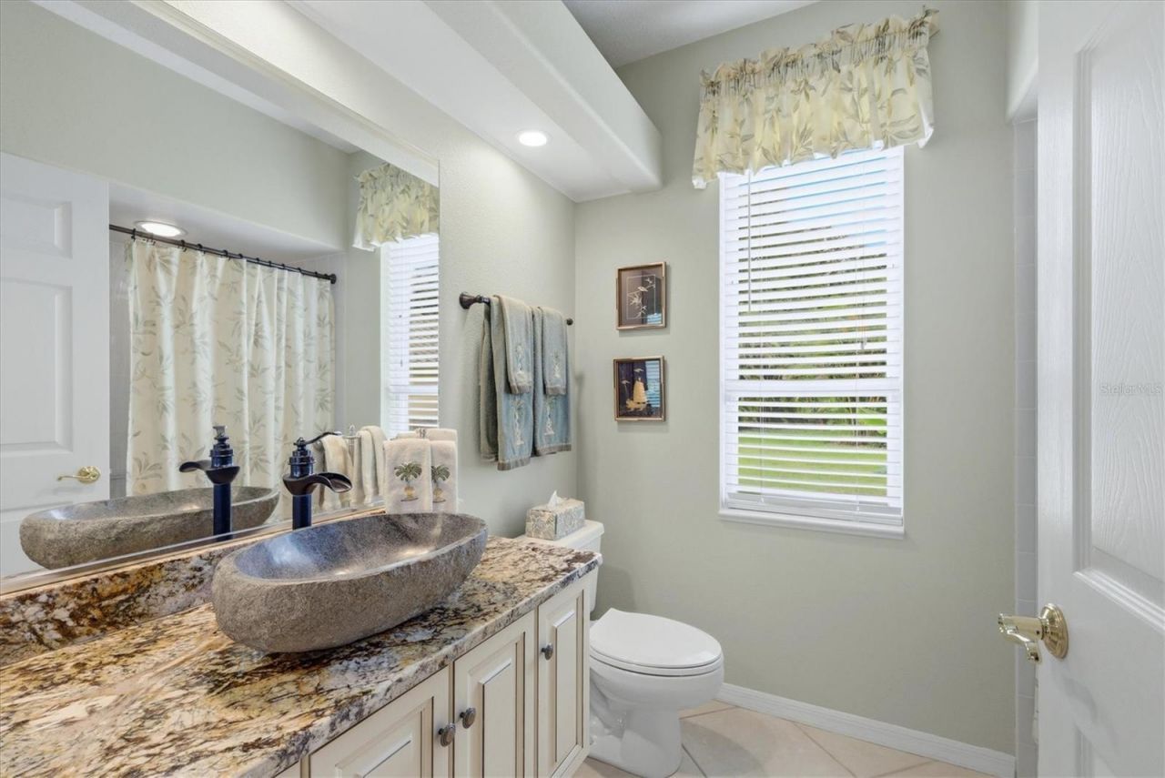 597 Aston Woods Court, Venice, FL 34293 Photo