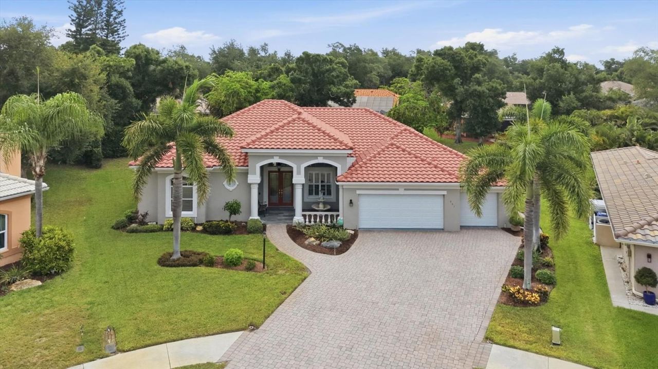 597 Aston Woods Court, Venice, FL 34293 Photo