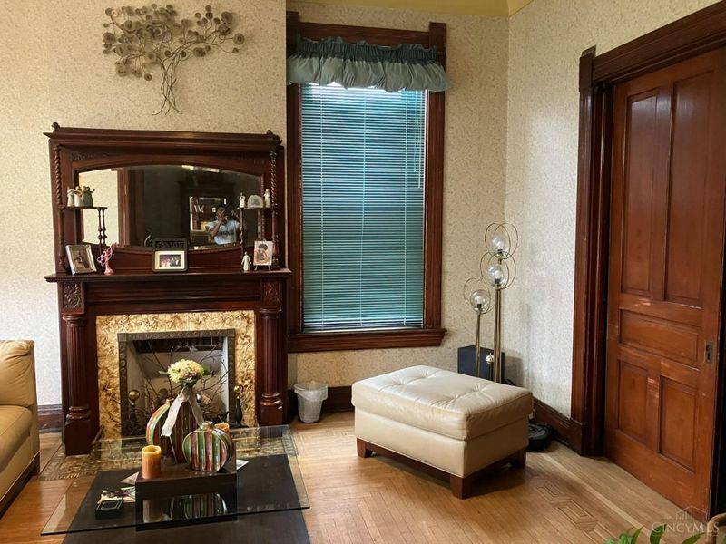 1363 Myrtle Avenue, Cincinnati, OH 45206 Photo 3