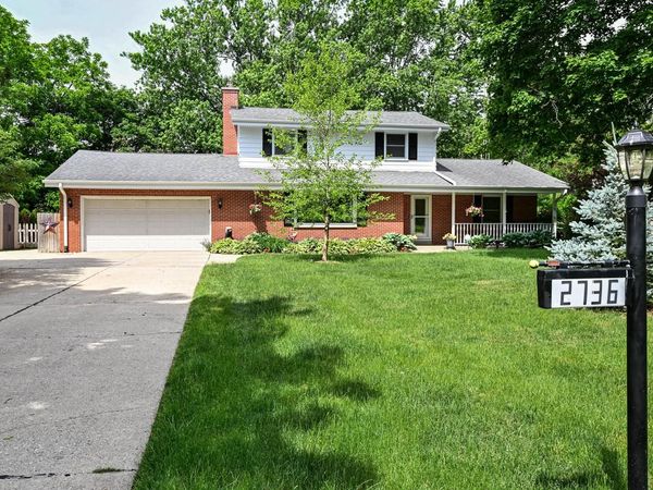 2736 Shamrock DRIVE, Mount Pleasant, WI 53406