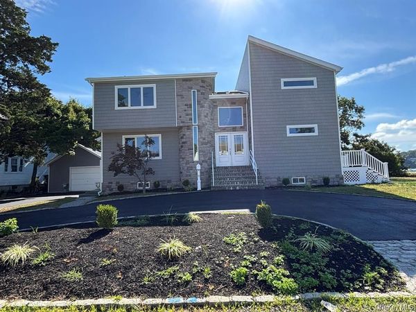 35 Adams Avenue , Bayville, NY 11709