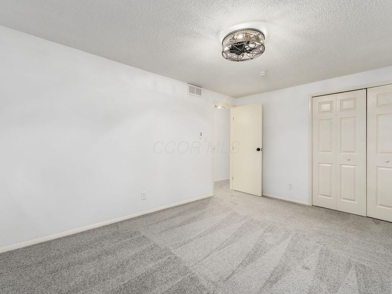 6571 Karl Road , Columbus, OH 43229 Photo 24