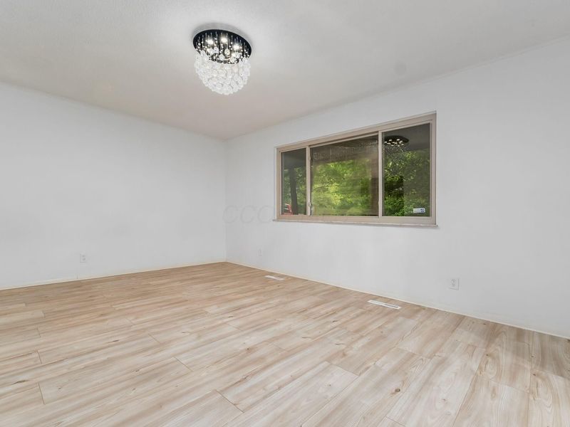 6571 Karl Road , Columbus, OH 43229 Photo 8