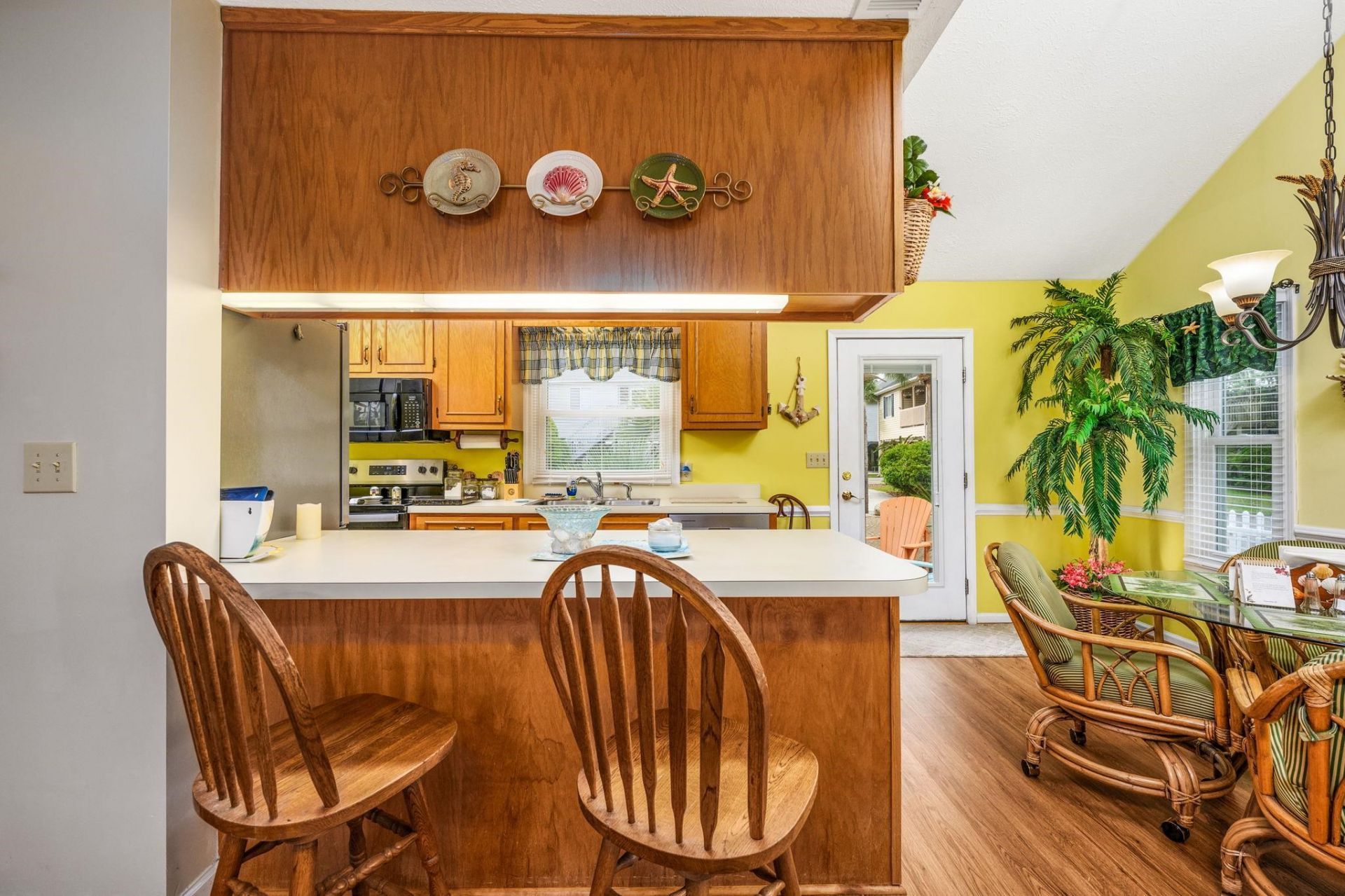 942 Tiffany Ln. Photo 9