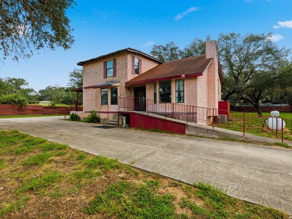 7918 W FM 476, Poteet, TX 78065