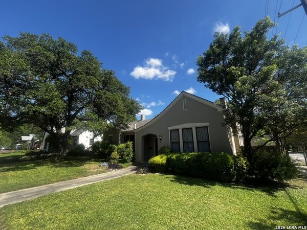134 W AGARITA AVE, San Antonio, TX 78212