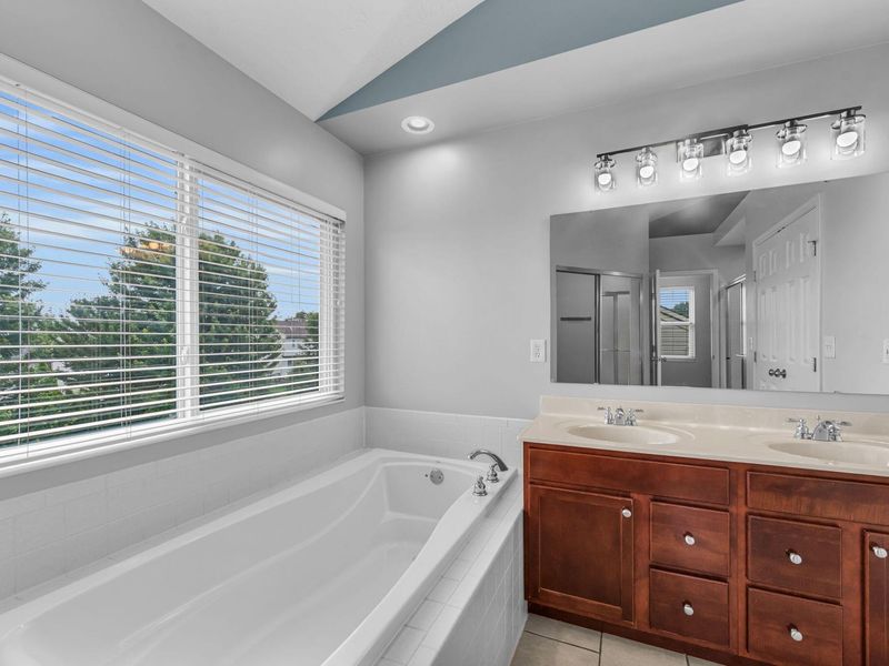 9024 Georgian Court, Florence, KY 41042 Photo 24