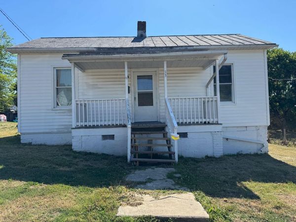 53 Morris AVE , Danville, VA 24541