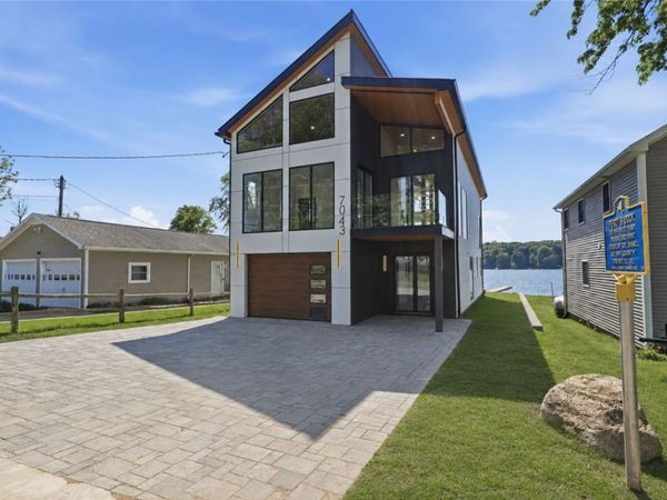 7043 Lake Bluff Road , Wolcott, NY 14590