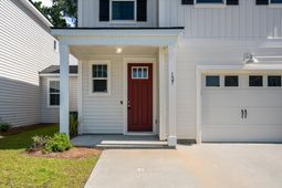 127 Hawthorne Landing Drive photo 4