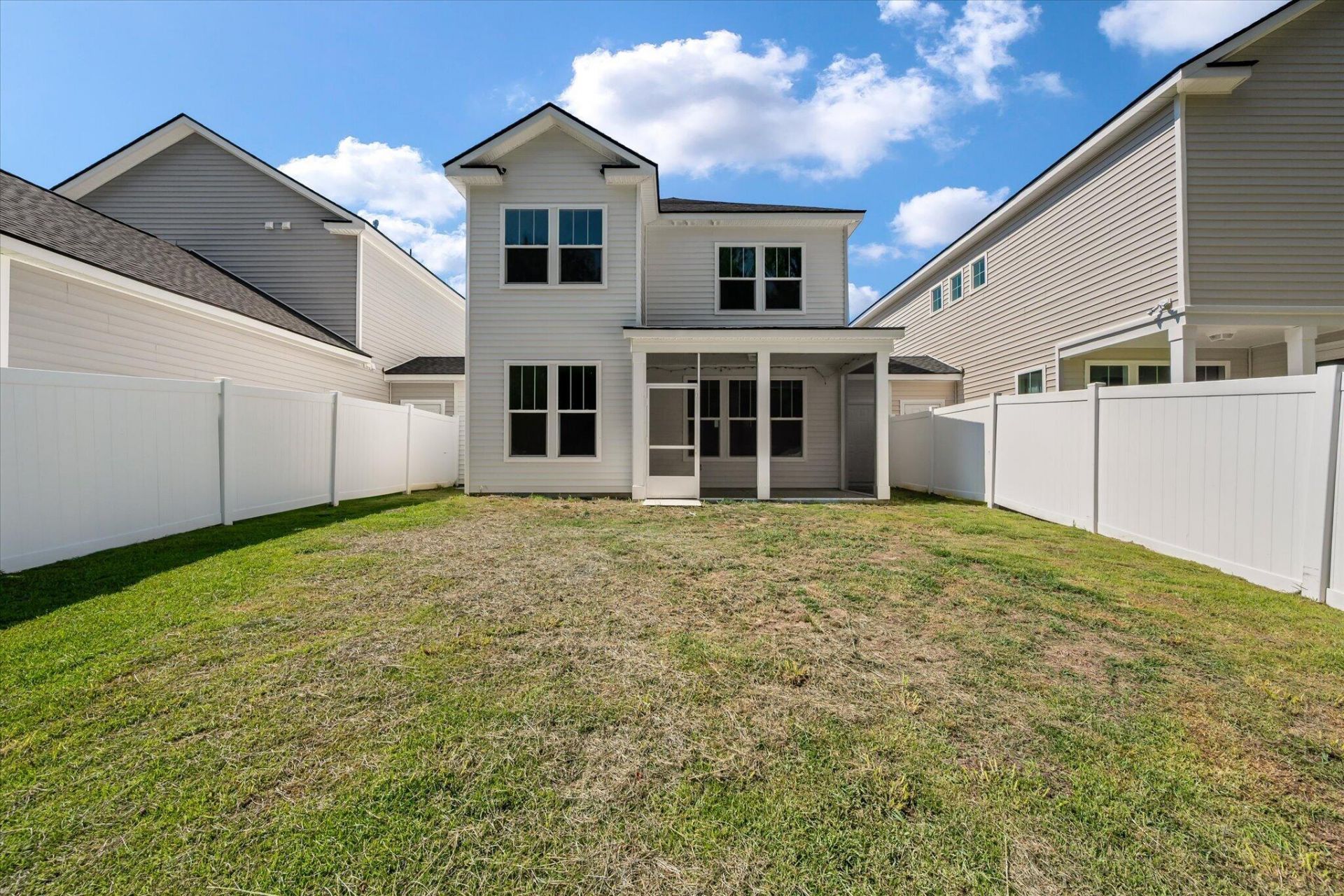 127 Hawthorne Landing Drive Photo 27
