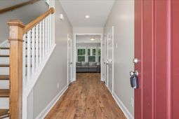 127 Hawthorne Landing Drive photo 4