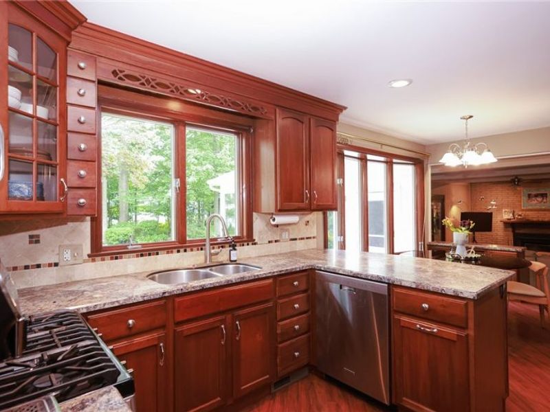 539 Hickory Hollow Drive , Canfield, OH 44406 Photo 4