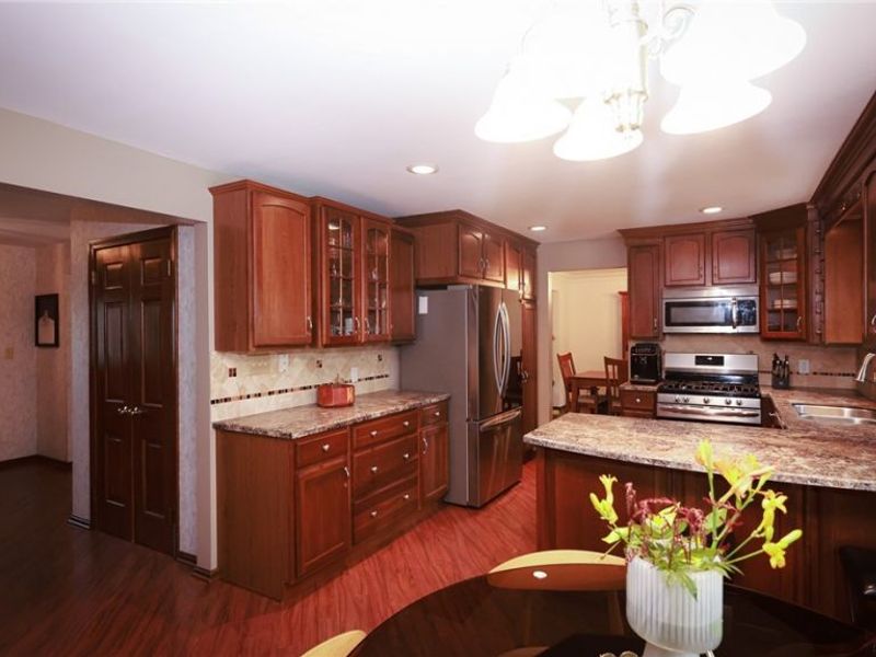 539 Hickory Hollow Drive , Canfield, OH 44406 Photo 7