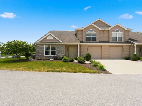 10001 Oak Trail Road, Fort Wayne, IN 46825