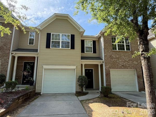 2152 Whispering Way , Charlotte, NC 28212