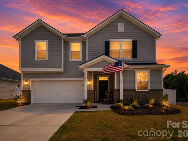 12133 Rowan Hill Drive, Huntersville, NC 28078