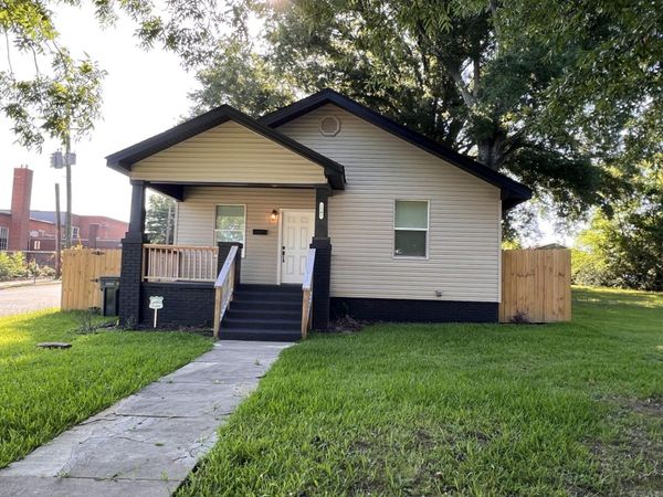 2501 Maple Street , Little Rock, AR 72204