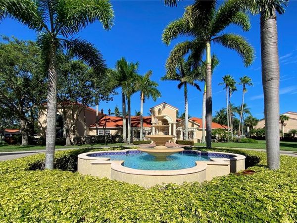 1650 N 42nd Circle, Unit 107, Vero Beach, FL 32967