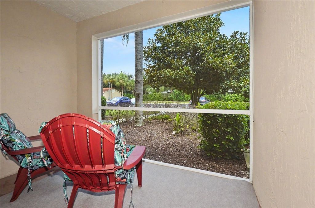 1650 N 42nd Circle, Unit 107, Vero Beach, FL 32967 Photo