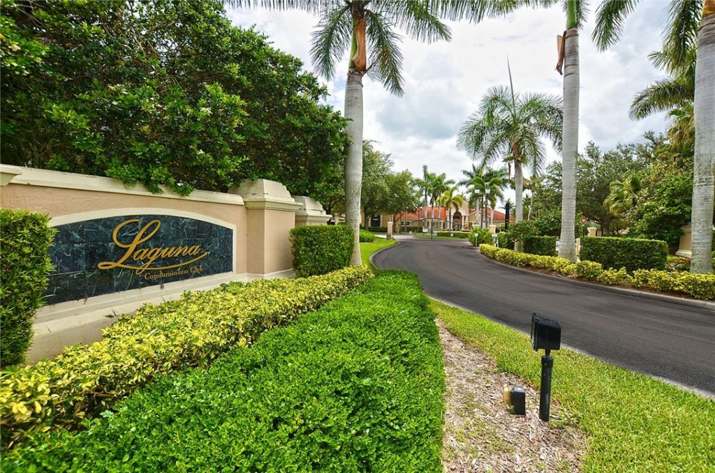 1650 N 42nd Circle, Unit 107, Vero Beach, FL 32967 Photo