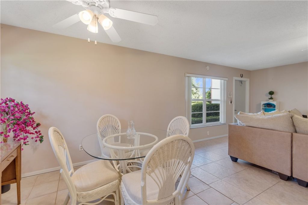 16 Vista Palm Lane, Unit 106, Vero Beach, FL 32962 Photo