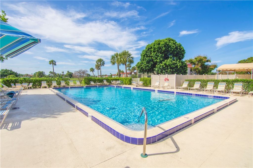 16 Vista Palm Lane, Unit 106, Vero Beach, FL 32962 Photo
