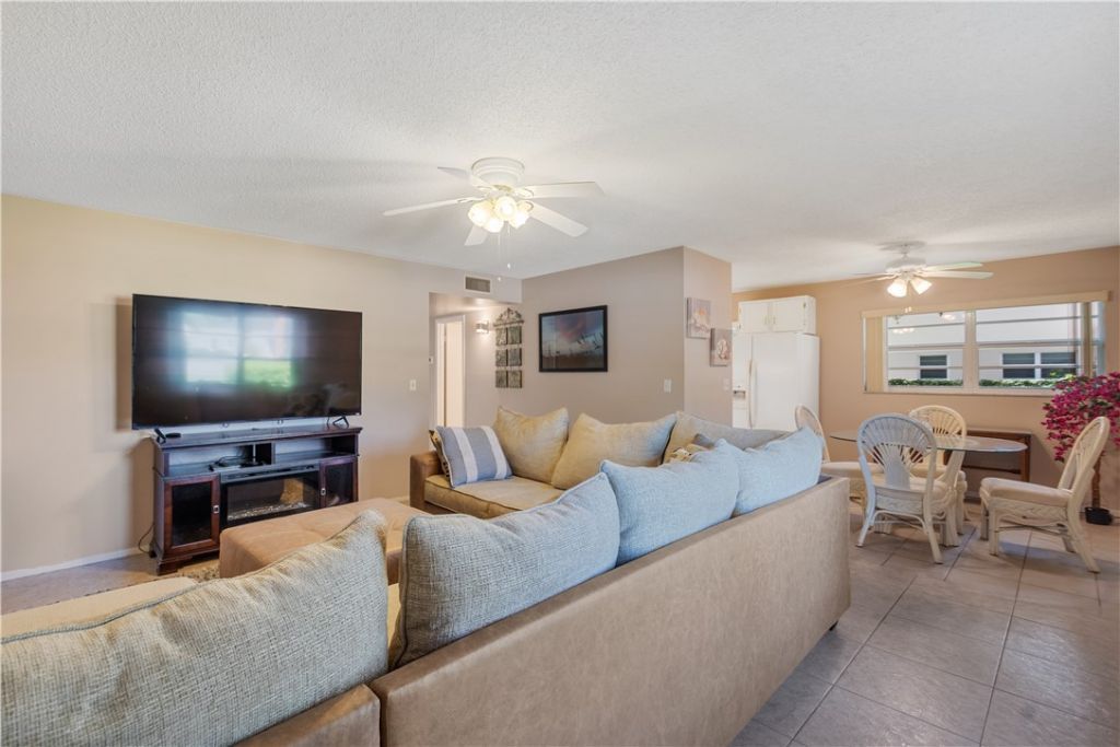 16 Vista Palm Lane, Unit 106, Vero Beach, FL 32962 Photo