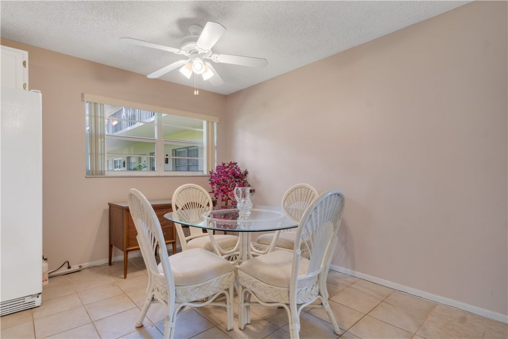 16 Vista Palm Lane, Unit 106, Vero Beach, FL 32962 Photo