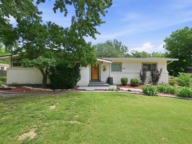262 S Bonnie Brae, Wichita, KS 67207