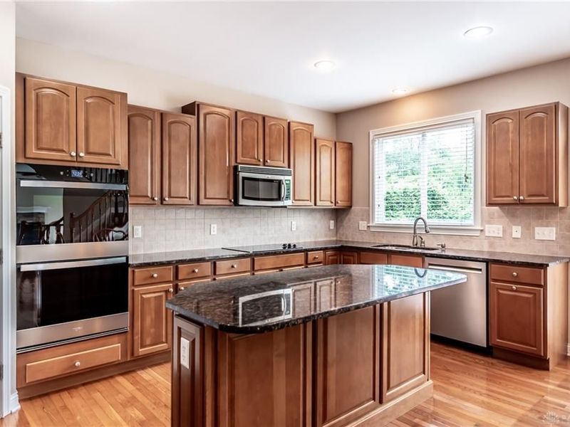 1481 Shaker Run Boulevard, Turtlecreek Township, OH 45036 Photo 21
