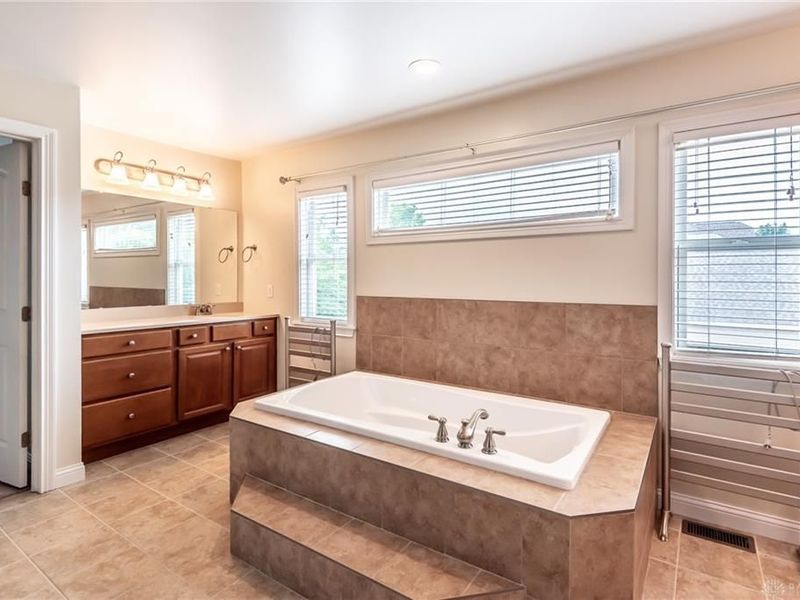 1481 Shaker Run Boulevard, Turtlecreek Township, OH 45036 Photo 29