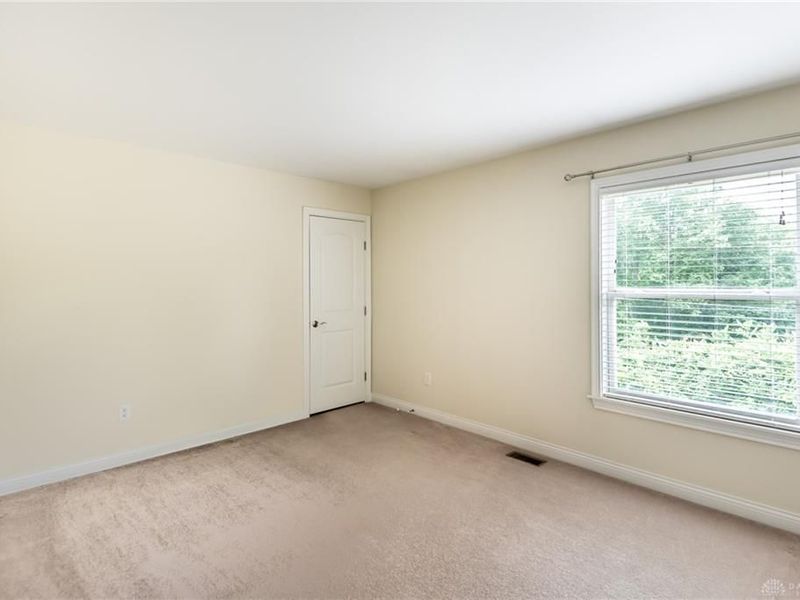 1481 Shaker Run Boulevard, Turtlecreek Township, OH 45036 Photo 33