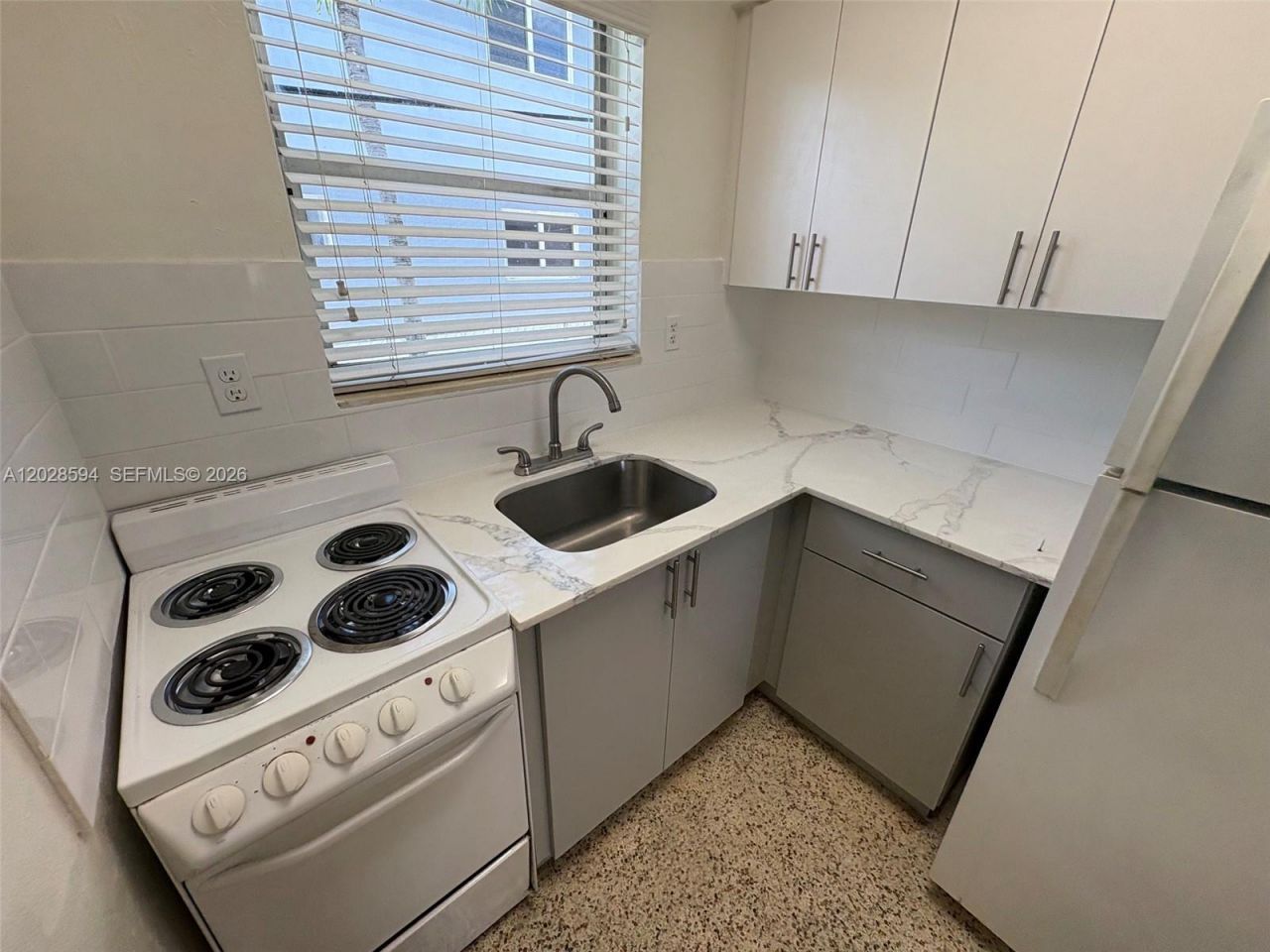 320 W 10th St, Unit 3, Hialeah, FL 33010 Photo