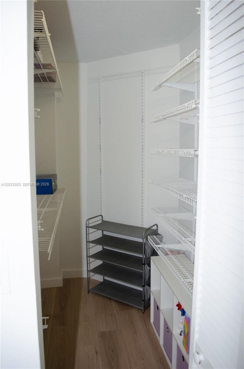 6995 NW 186th St, Unit E509, Hialeah, FL 33015 Photo