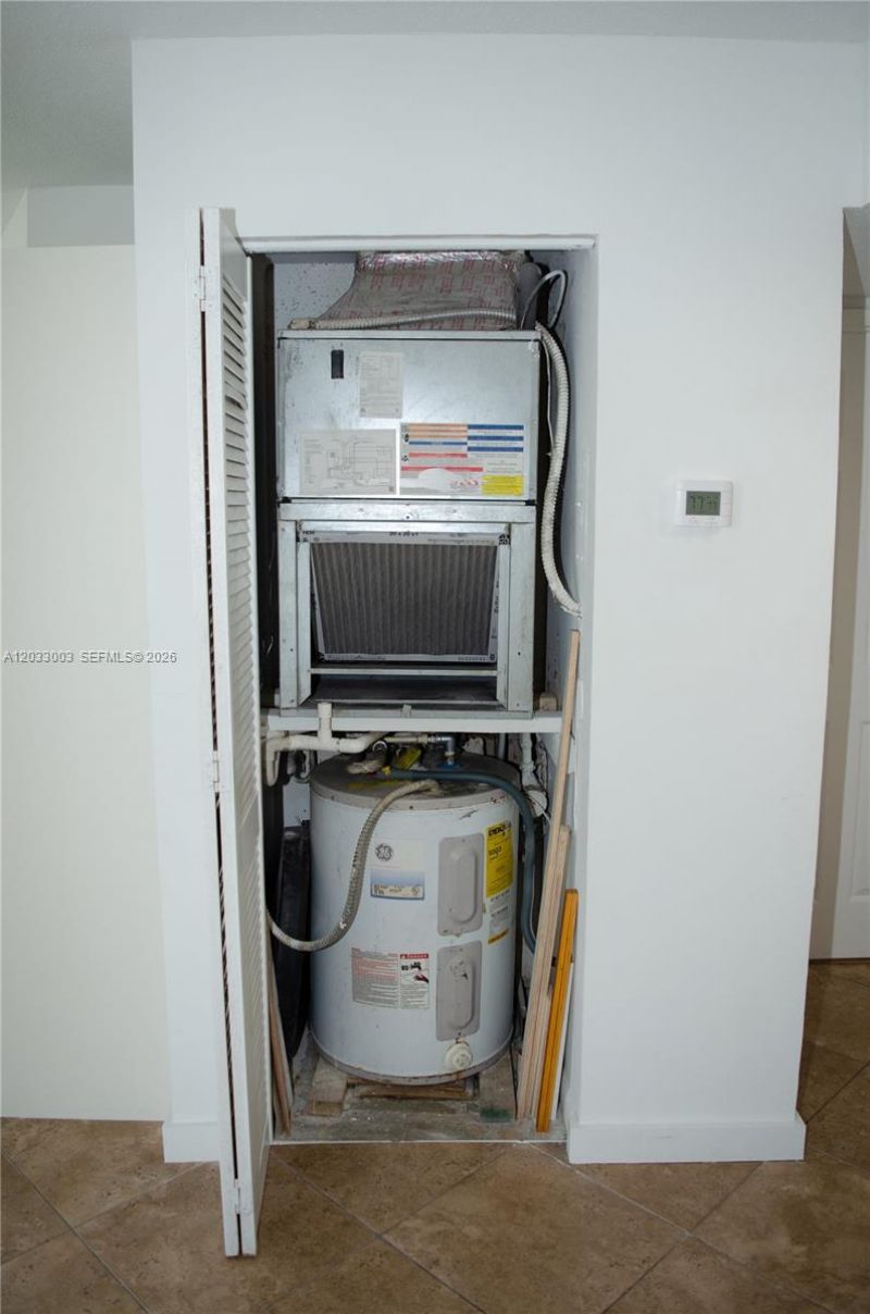 6995 NW 186th St, Unit E509, Hialeah, FL 33015 Photo
