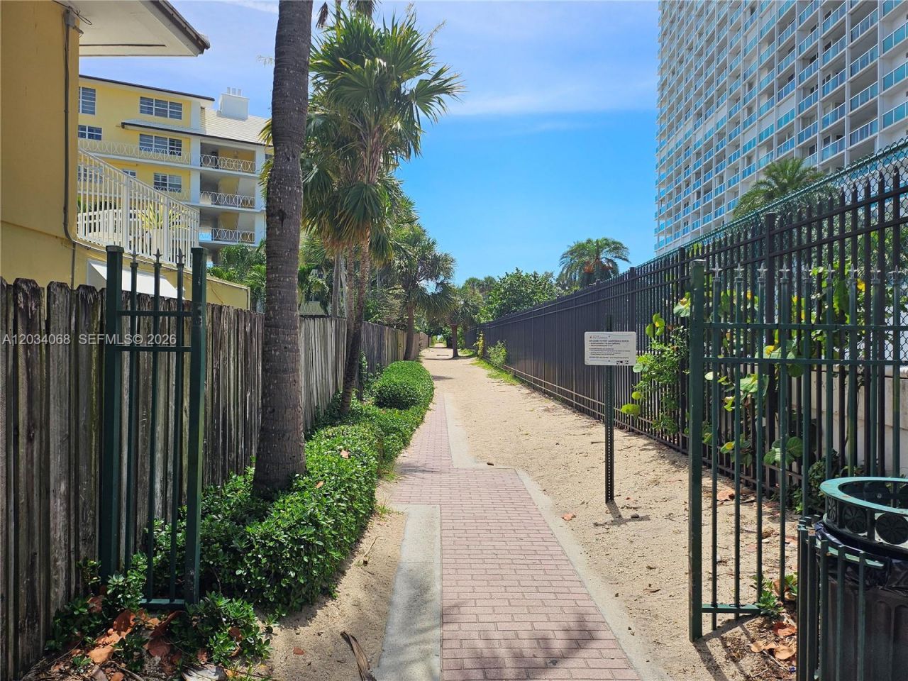 1900 S Ocean Dr , Unit 1704, Fort Lauderdale, FL 33316 Photo