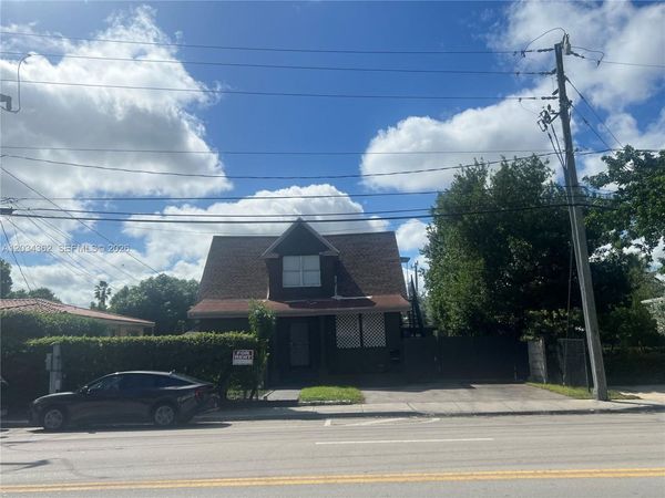 842 SW 12th Ave , Miami, FL 33130