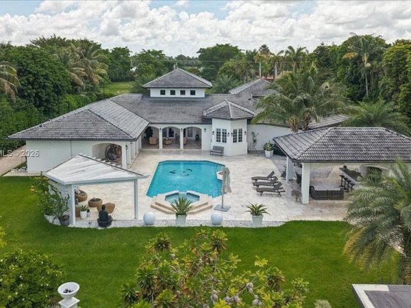 16580 SW 173rd Ave , Miami, FL 33187