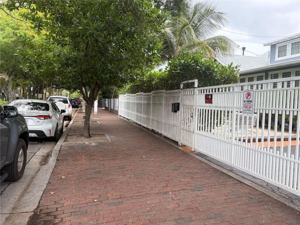 840 SW 13th Ave , Miami, FL 33135