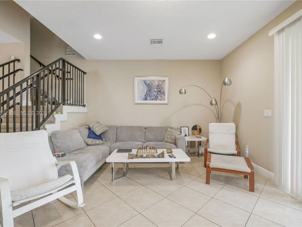 1111 NW 1st Ave , Fort Lauderdale, FL 33311