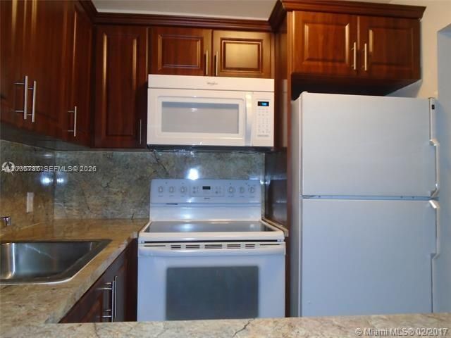 4848 NW 24th Ct , Unit 202, Lauderdale Lakes, FL 33313 Photo