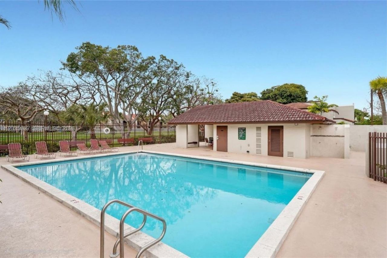 15370 SW 104th Ter , Unit 7, Miami, FL 33196 Photo