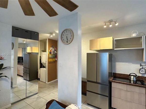 842 Meridian Ave , Unit 1E, Miami Beach, FL 33139