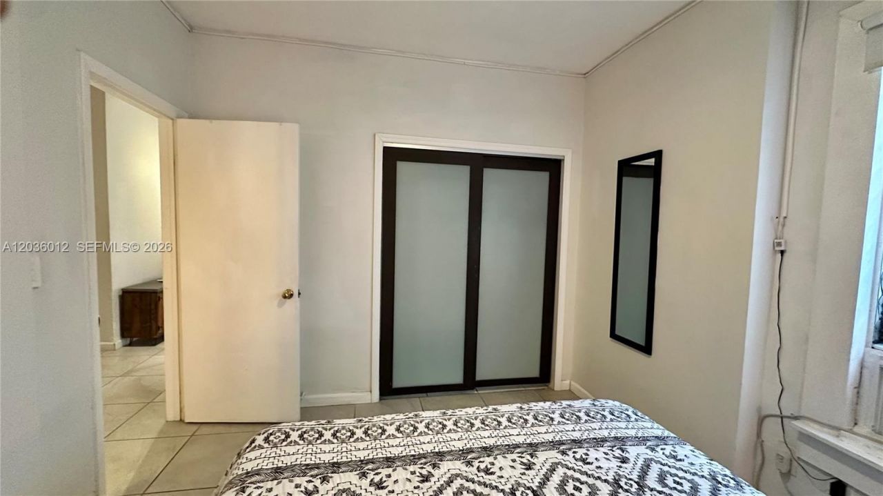 842 Meridian Ave , Unit 1E, Miami Beach, FL 33139 Photo