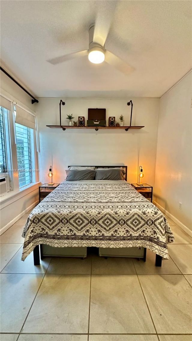 842 Meridian Ave , Unit 1E, Miami Beach, FL 33139 Photo