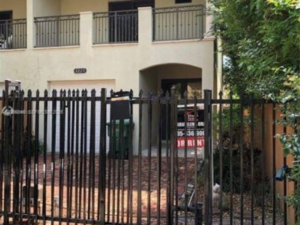 3227 Gifford Ln , Unit 3227, Miami, FL 33133