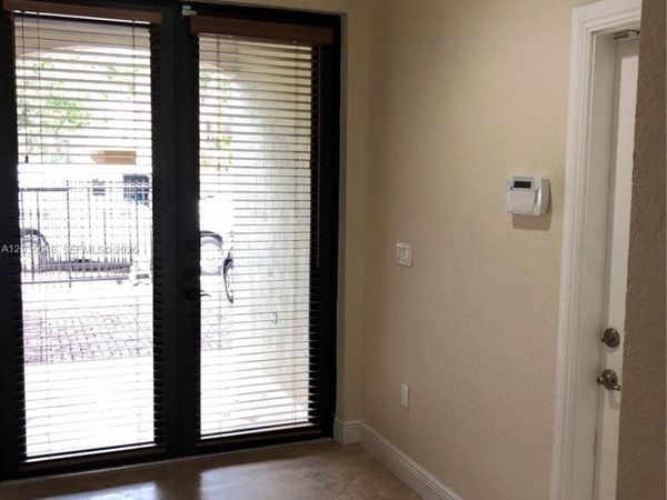 3227 Gifford Ln , Unit 3227, Miami, FL 33133