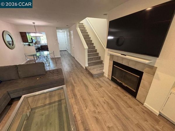 2590 Oak Rd , Unit 250, Walnut Creek, CA 94597